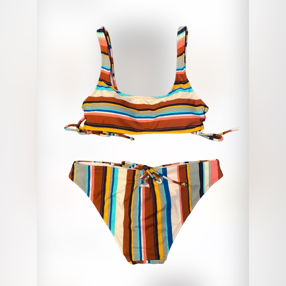 No Boundaries: Bikini - Picture 9 of 9